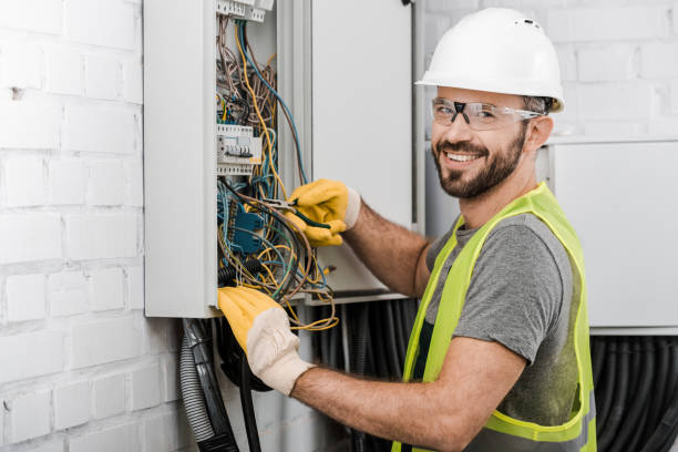 Best Circuit Breaker Repair  in Remsen, IA